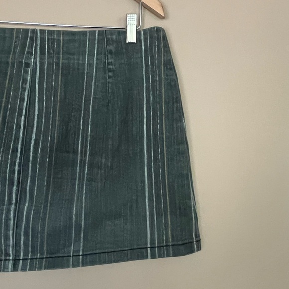 {Urban Outfitters} Striped Contrast Zipper Mini Denim Skirt - Womens Large - Picture 8 of 10